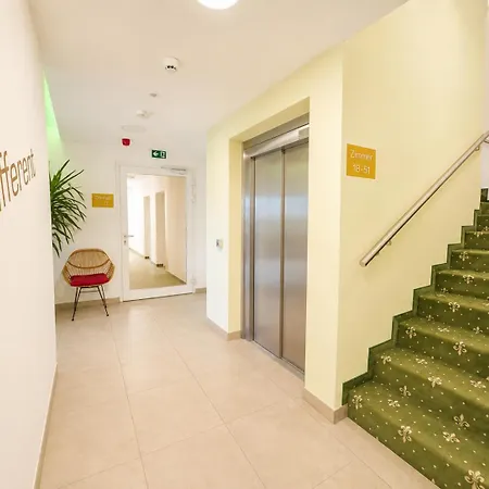 Hotel B3 Gmbh 3*